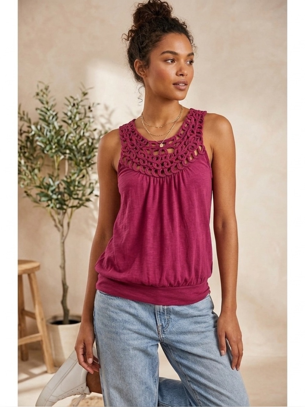 VTG Y2K Vanity Red Crochet Top Tank Size Large. Boho festival